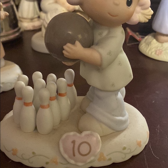 Precious moments ages 1-16 - Picture 11 of 12